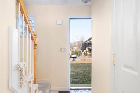 917 Cedar Swamp Rd, Warwick, RI 02889 photo 4
