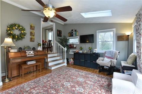 12 Clara Ave, Warwick, RI 02889 photo 11