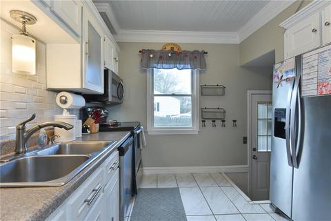 12 Clara Ave, Warwick, RI 02889 photo 5
