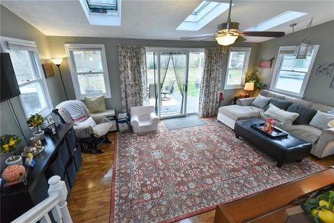12 Clara Ave, Warwick, RI 02889 photo 9