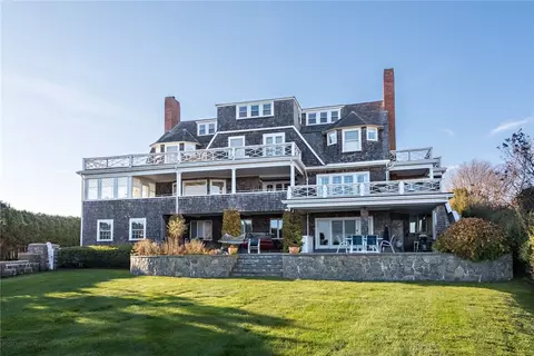 12 Bluff Ave, Westerly, RI 02891 photo 3