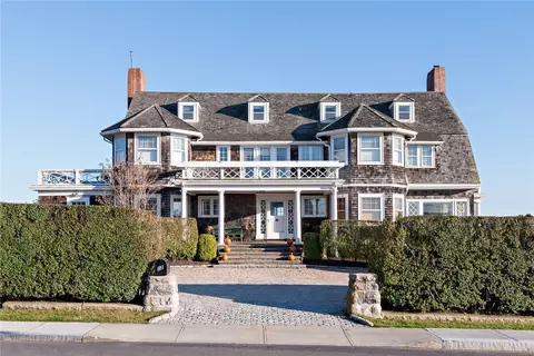 12 Bluff Ave, Westerly, RI 02891 photo 2