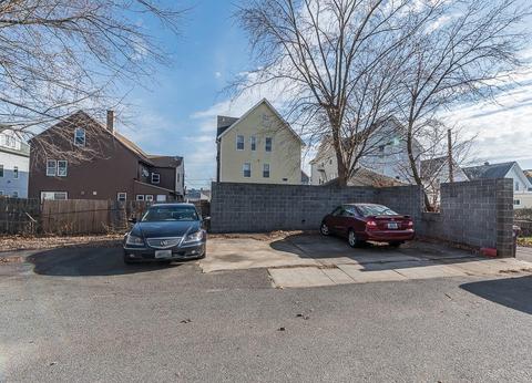 237 3rd Ave, Woonsocket, RI 02895 photo 33