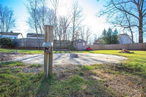391 Lucille St, Woonsocket, RI 02895 photo 43