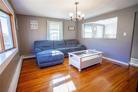 391 Lucille St, Woonsocket, RI 02895 photo 7