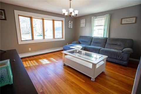 391 Lucille St, Woonsocket, RI 02895 photo 6