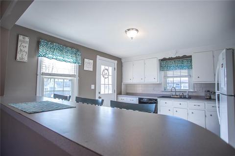 391 Lucille St, Woonsocket, RI 02895 photo 11
