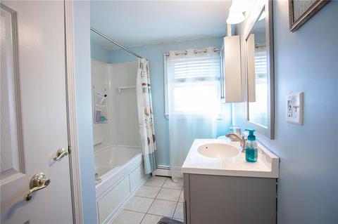 391 Lucille St, Woonsocket, RI 02895 photo 18