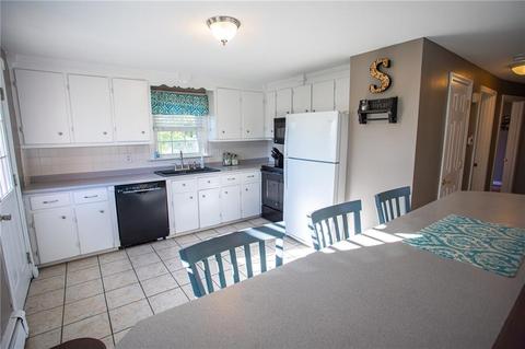 391 Lucille St, Woonsocket, RI 02895 photo 10