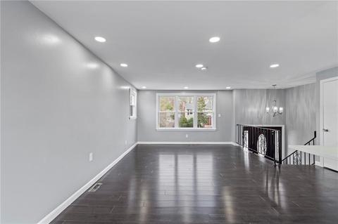 27 Larson Dr, Warwick, RI 02886 photo 5