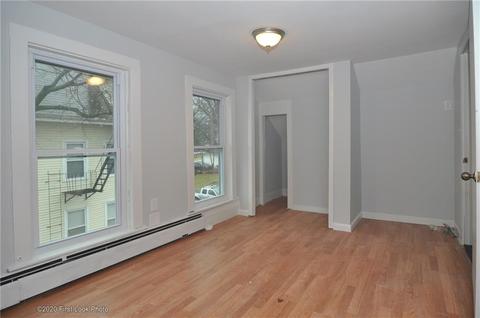 114 3rd Ave, Woonsocket, RI 02895 photo 18