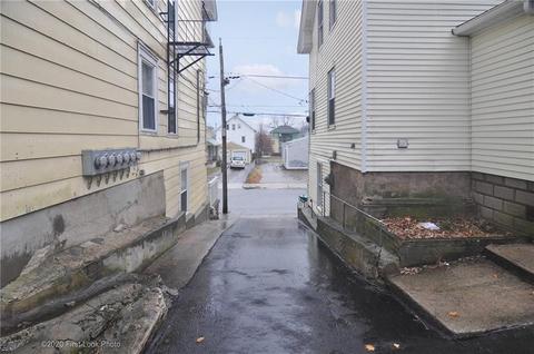 114 3rd Ave, Woonsocket, RI 02895 photo 23