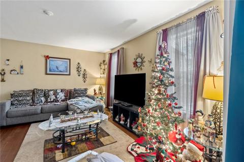 408 Winter St, Woonsocket, RI 02895 photo 4