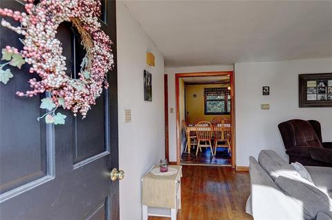 33 Arkwright Rd, Webster, MA 01570 photo 3