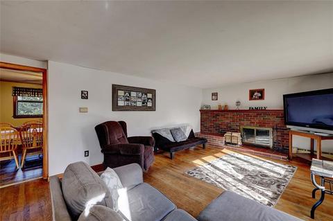 33 Arkwright Rd, Webster, MA 01570 photo 5