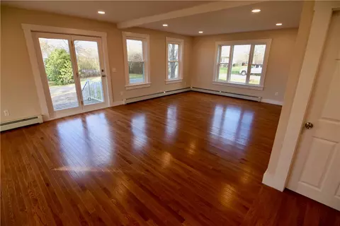 584 Bound Rd, Woonsocket, RI 02895 photo 11