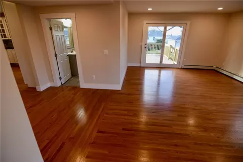 584 Bound Rd, Woonsocket, RI 02895 photo 13