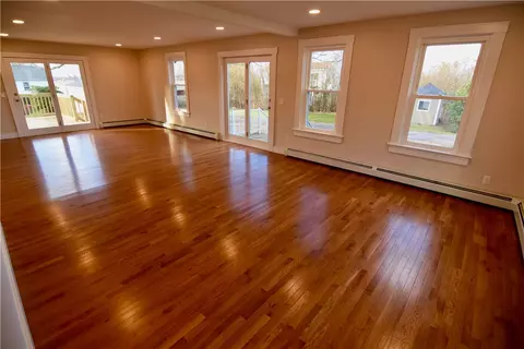 584 Bound Rd, Woonsocket, RI 02895 photo 12