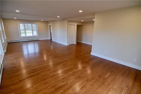 584 Bound Rd, Woonsocket, RI 02895 photo 16