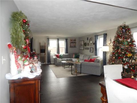 202 Brookhaven Ln, Woonsocket, RI 02895 photo 8