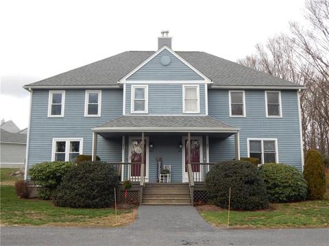 202 Brookhaven Ln, Woonsocket, RI 02895 photo 1