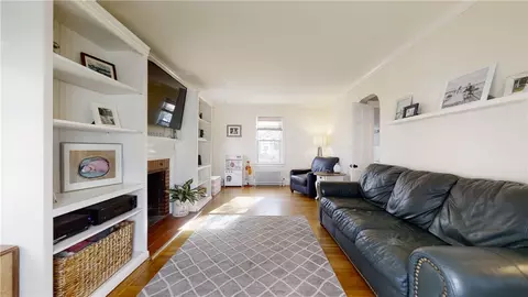 94 Beechcrest St, Warwick, RI 02888 photo 4