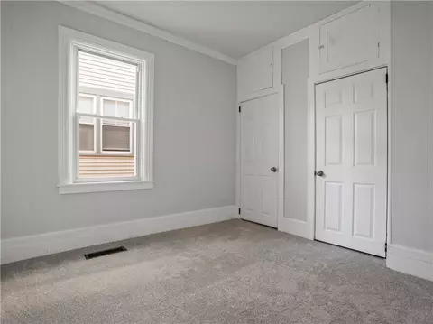 33 Pleasant St, Woonsocket, RI 02895 photo 10