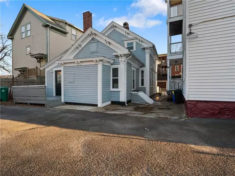 33 Pleasant St, Woonsocket, RI 02895 photo 19