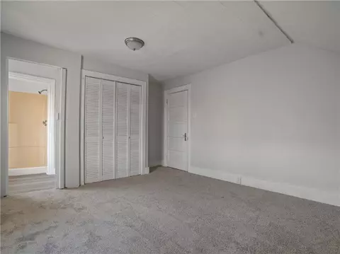 33 Pleasant St, Woonsocket, RI 02895 photo 17