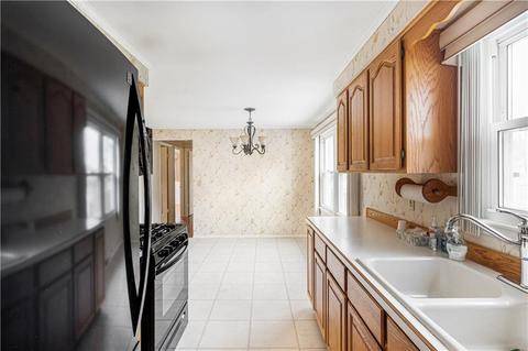 66 Bayberry Rd, Woonsocket, RI 02895 photo 5