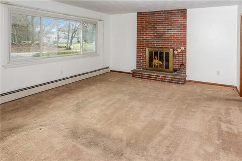 32 Old Post Rd, Westerly, RI 02891 photo 2
