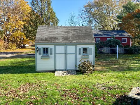 362 Forest Ave, Middletown, RI 02842 photo 44