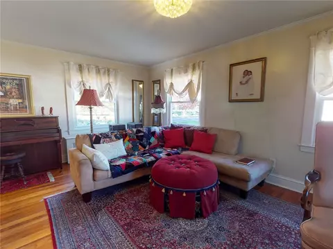 362 Forest Ave, Middletown, RI 02842 photo 15