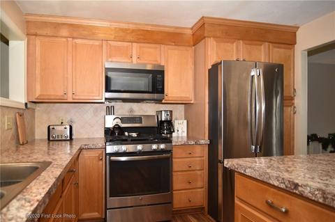 115 Eastgate Dr, Warwick, RI 02886 photo 12