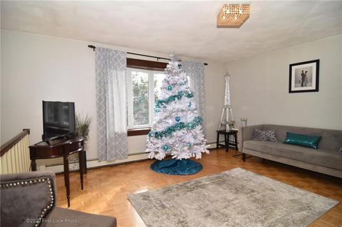 115 Eastgate Dr, Warwick, RI 02886 photo 2