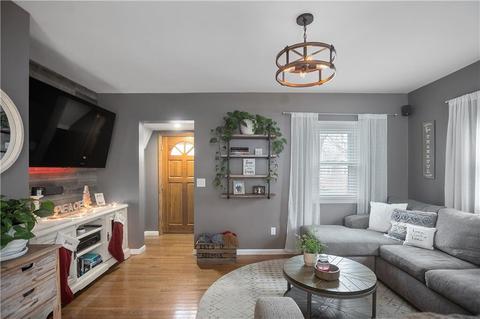 1074 Cedar Swamp Rd, Warwick, RI 02889 photo 11