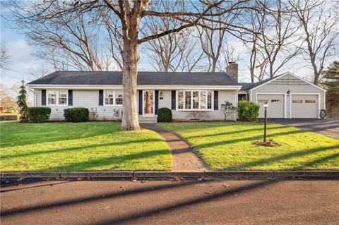 132 Northbridge Ave, Warwick, RI 02886 photo 1