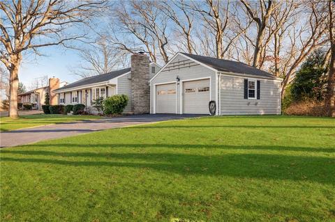 132 Northbridge Ave, Warwick, RI 02886 photo 2