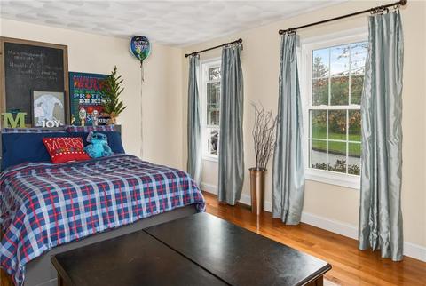 29 Sunny View Ct, Warwick, RI 02886 photo 7