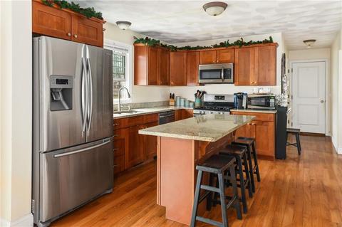 29 Sunny View Ct, Warwick, RI 02886 photo 11