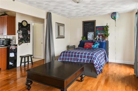 29 Sunny View Ct, Warwick, RI 02886 photo 8