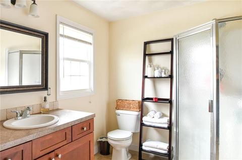 29 Sunny View Ct, Warwick, RI 02886 photo 16