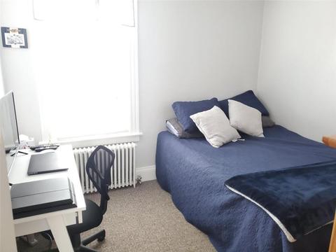 8 Summer St, Westerly, RI 02891 photo 9