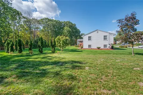 52 Mohawk Trl, Cranston, RI 02921 photo 21