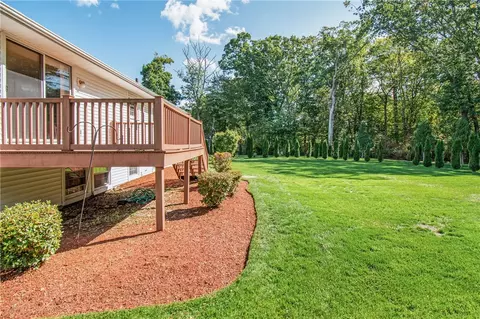 52 Mohawk Trl, Cranston, RI 02921 photo 16