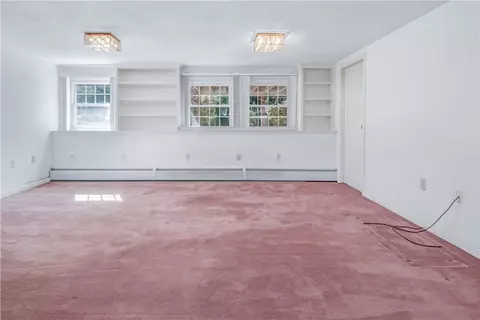 52 Mohawk Trl, Cranston, RI 02921 photo 13