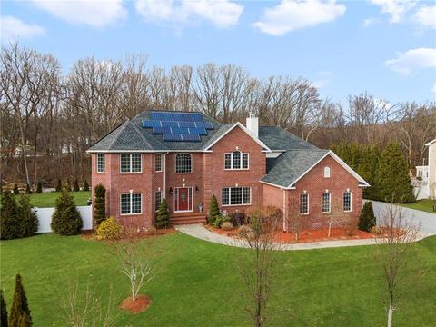8 Stream Dr, Cranston, RI 02921 photo 1