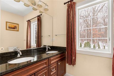 8 Stream Dr, Cranston, RI 02921 photo 20
