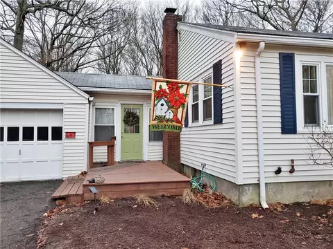 386 County Trl, Exeter, RI 02822 photo 13