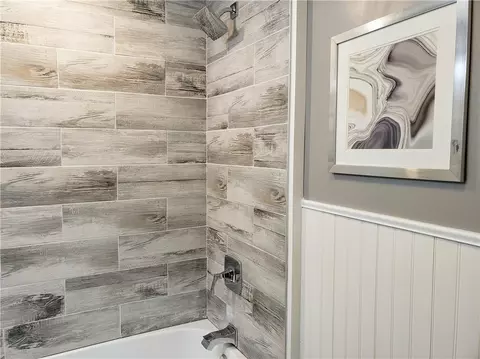386 County Trl, Exeter, RI 02822 photo 8